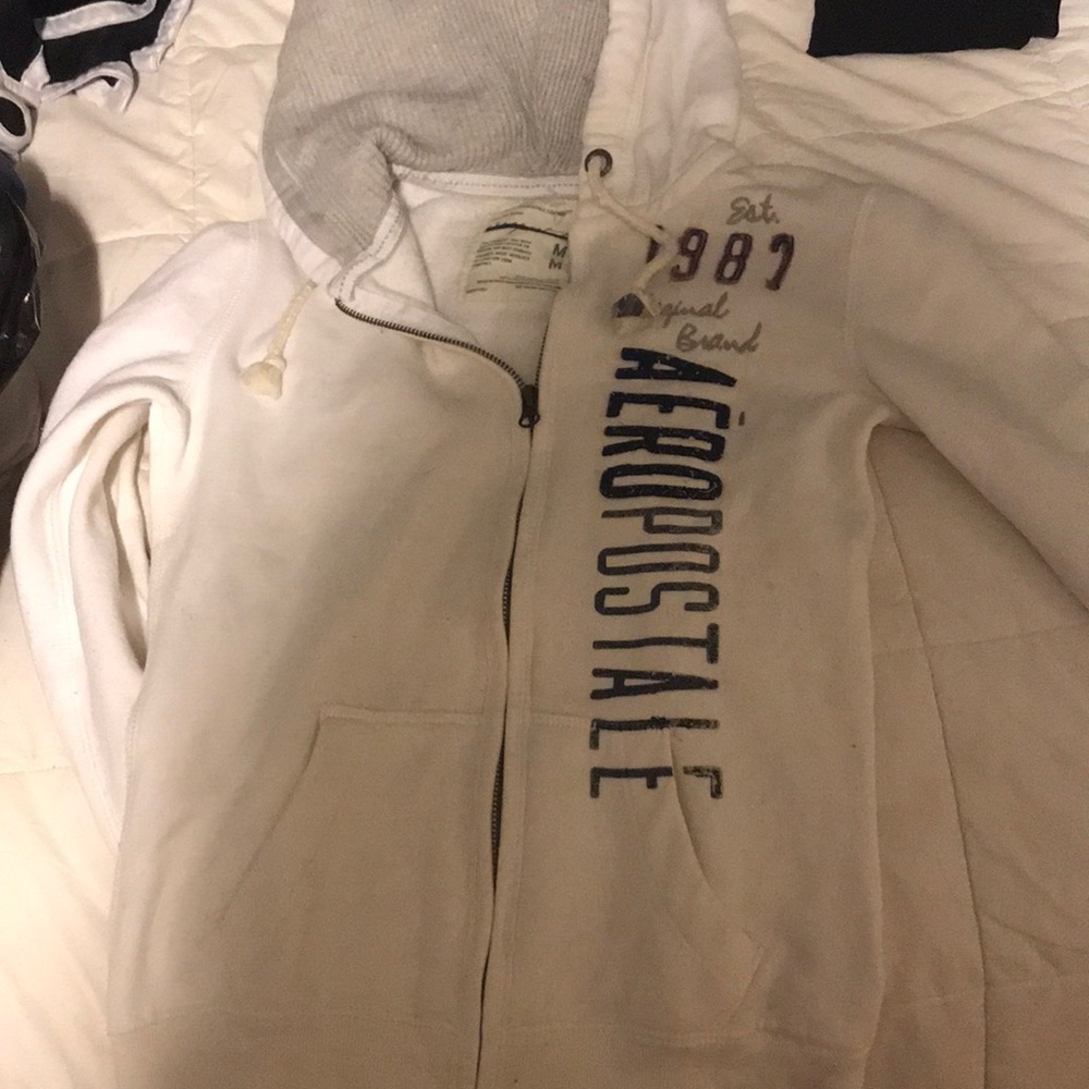 Aero zip up